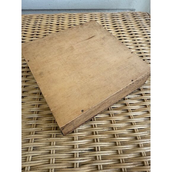 Antique 1910s Flemish Art Pyrography Hanky Box Art Nouveau Lady Cherries - Picture 4 of 8